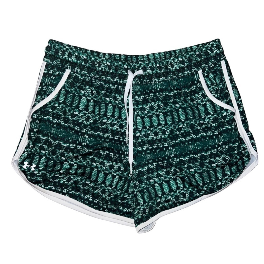 Under Armour Women’s Green Snakeskin Casual Shorts Size Medium